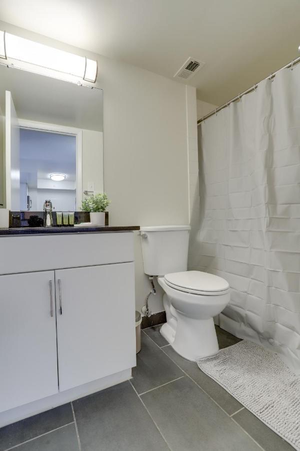 Stylish And Charming Apartment In Pentagon City อาร์ลิงตัน ภายนอก รูปภาพ
